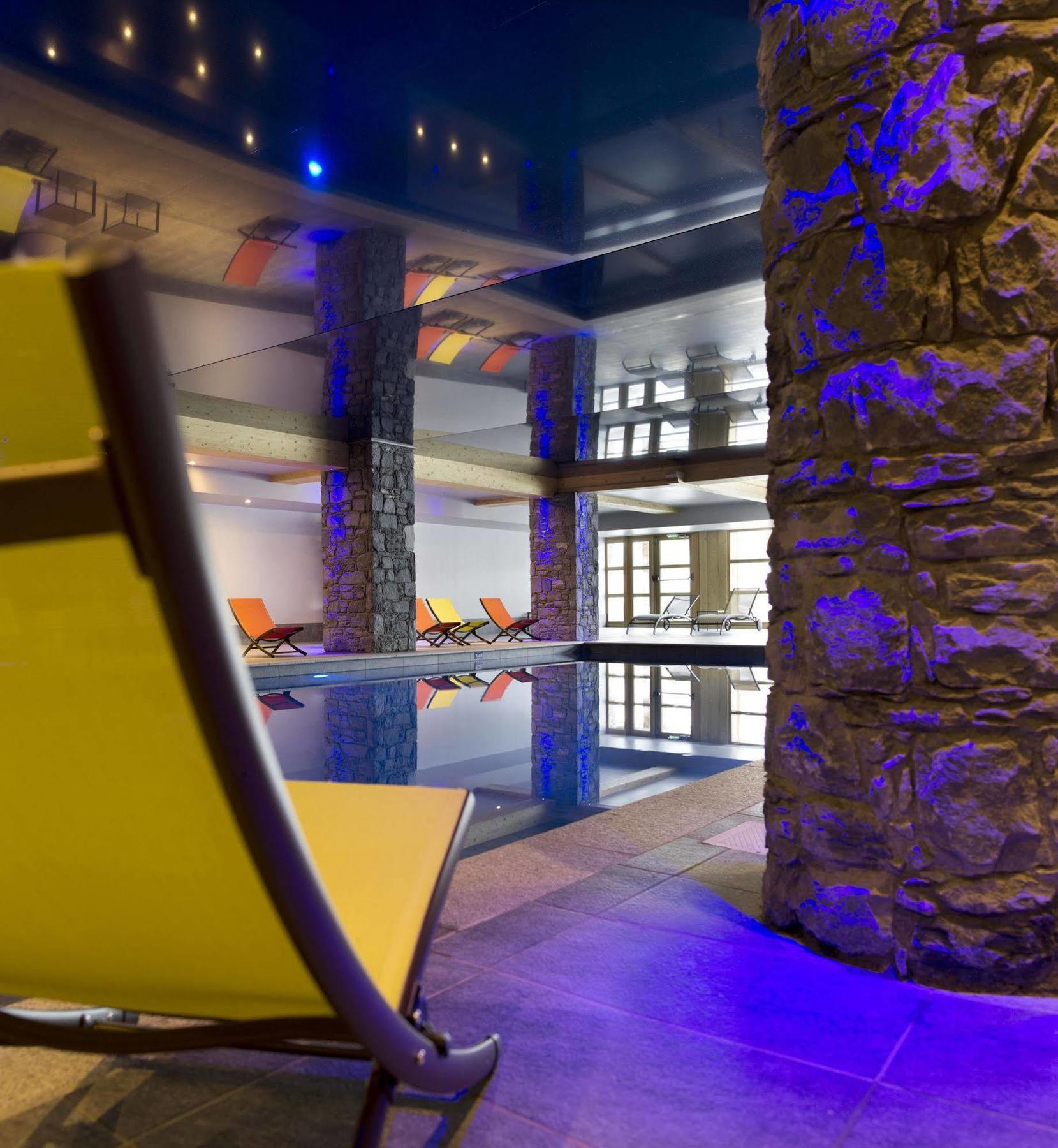 Cgh Residences & Spas Le Cristal De L'Alpe Alpe d'Huez Exteriör bild